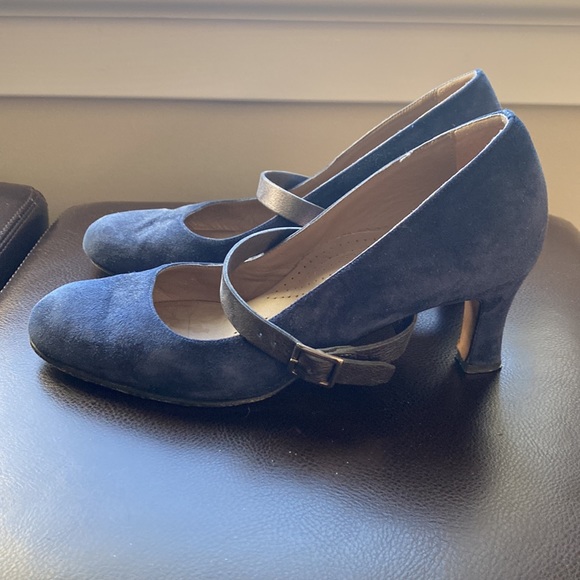 Anyi Lu The Tracy Navy Suede Heels - Picture 3 of 8